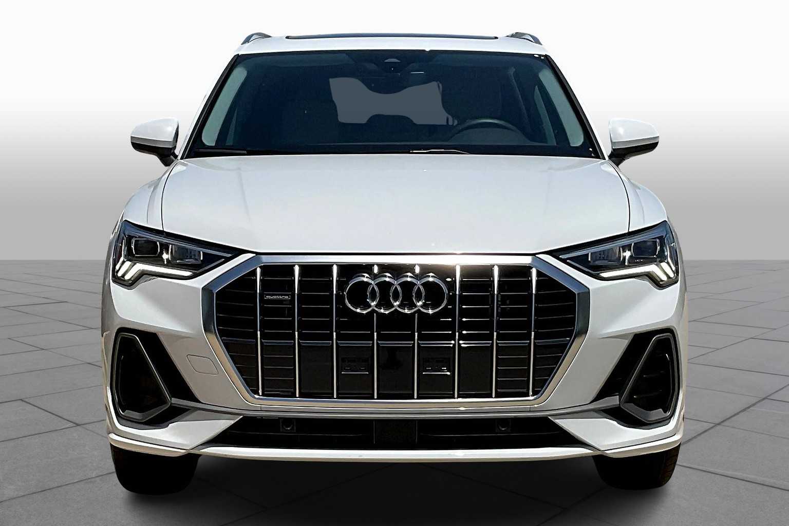 2025 Audi Q3 Premium Plus photo 2