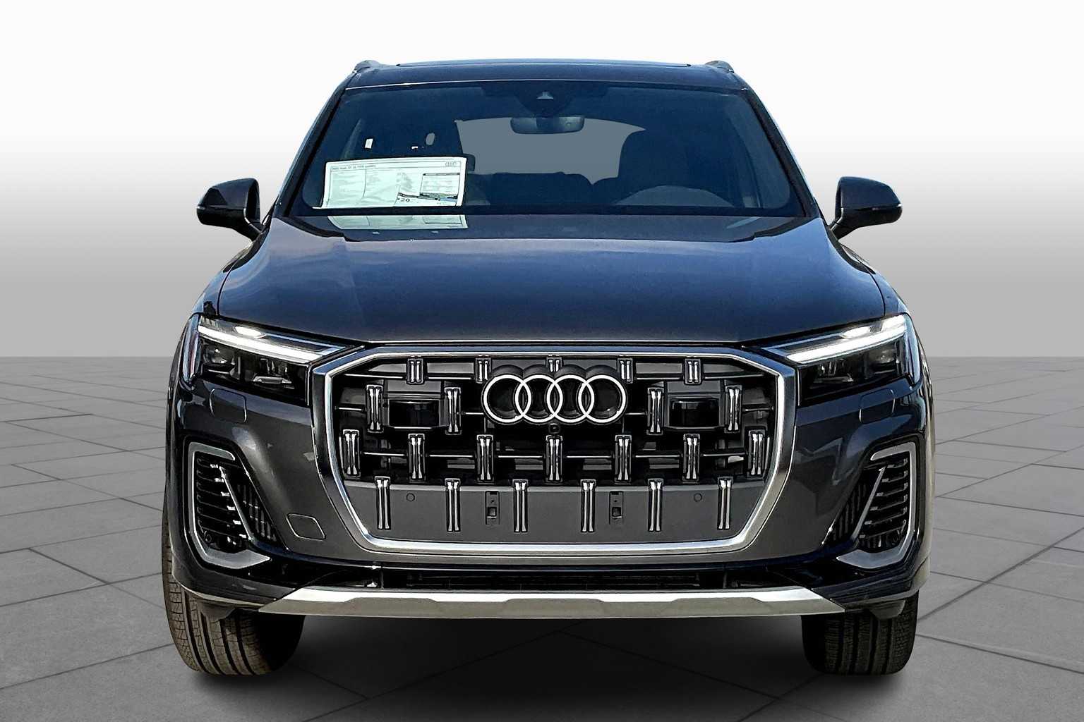 2025 Audi Q7 55 Premium photo 2