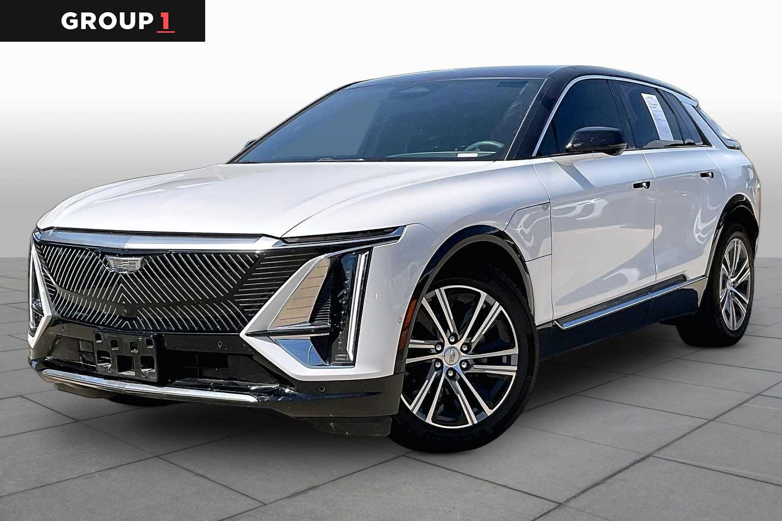 2025 Cadillac LYRIQ Luxury 1