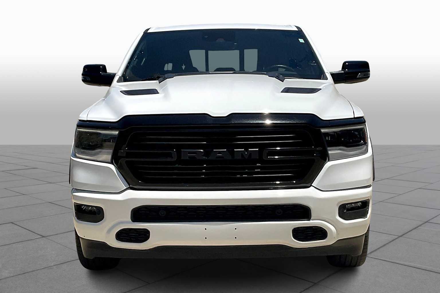 2023 Ram 1500 Laramie photo 2