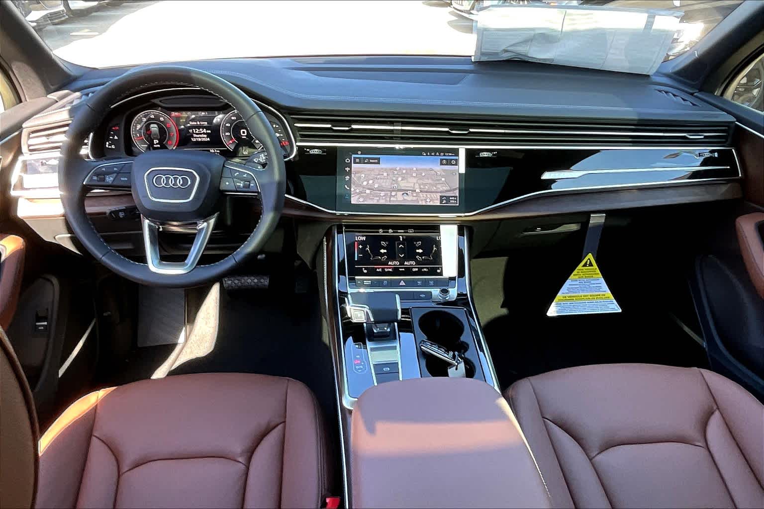 2025 Audi Q7 55 Premium Plus photo 4