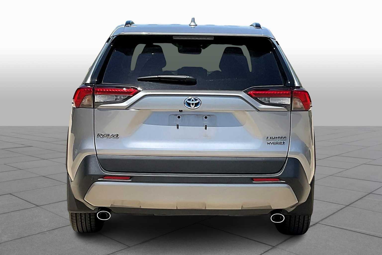 2023 Toyota RAV4 Hybrid Limited photo 3