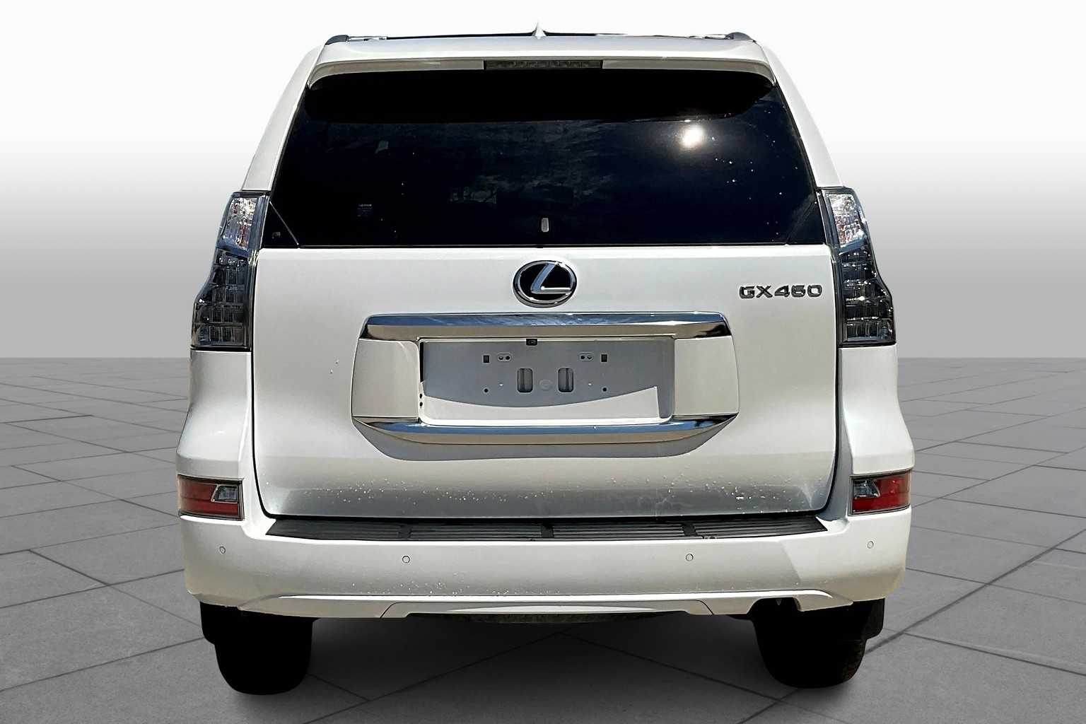 2023 Lexus GX 460 Premium photo 3