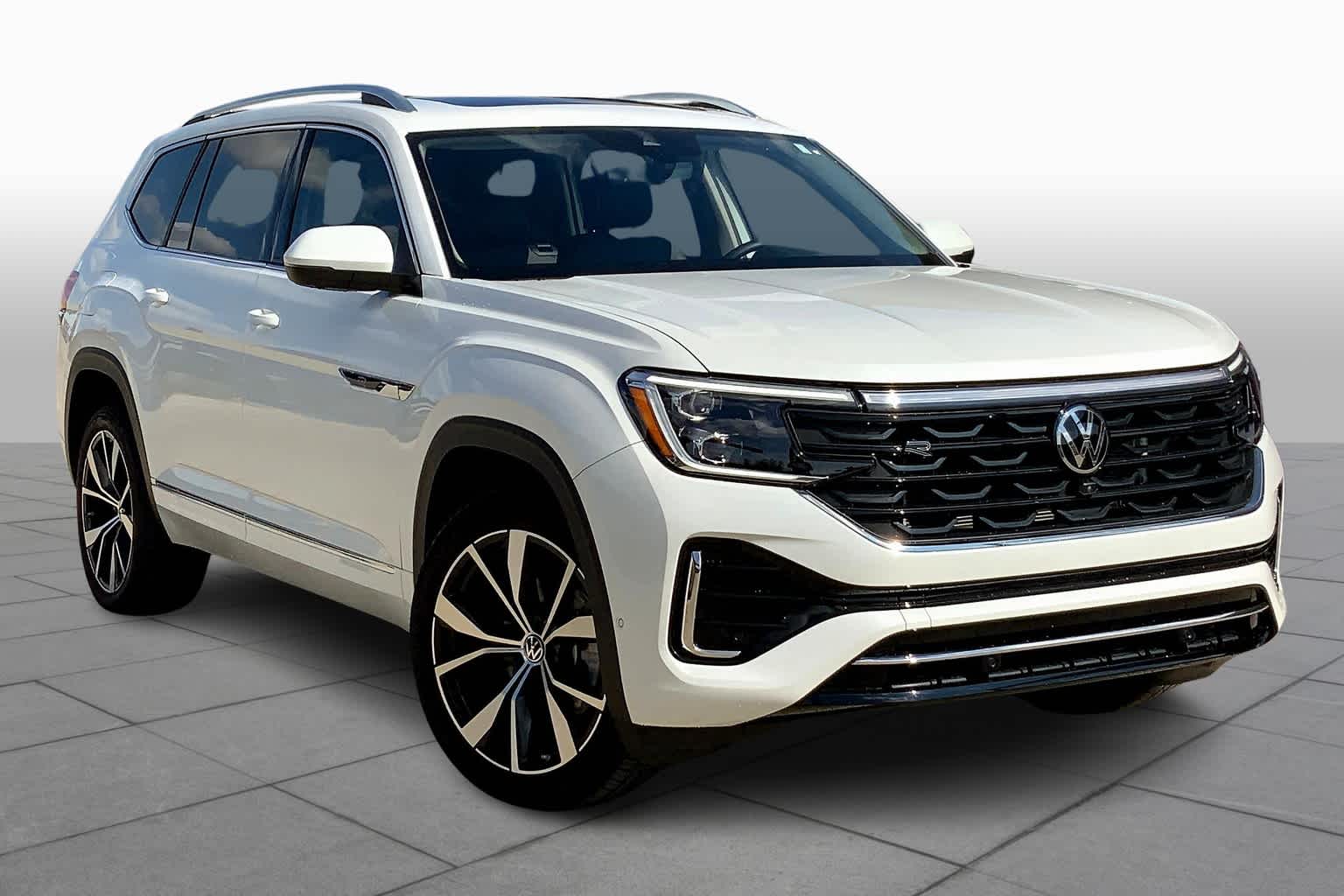 Used 2024 Volkswagen Atlas SEL Premium R-Line with VIN 1V2FR2CA2RC541240 for sale in Grapevine, TX