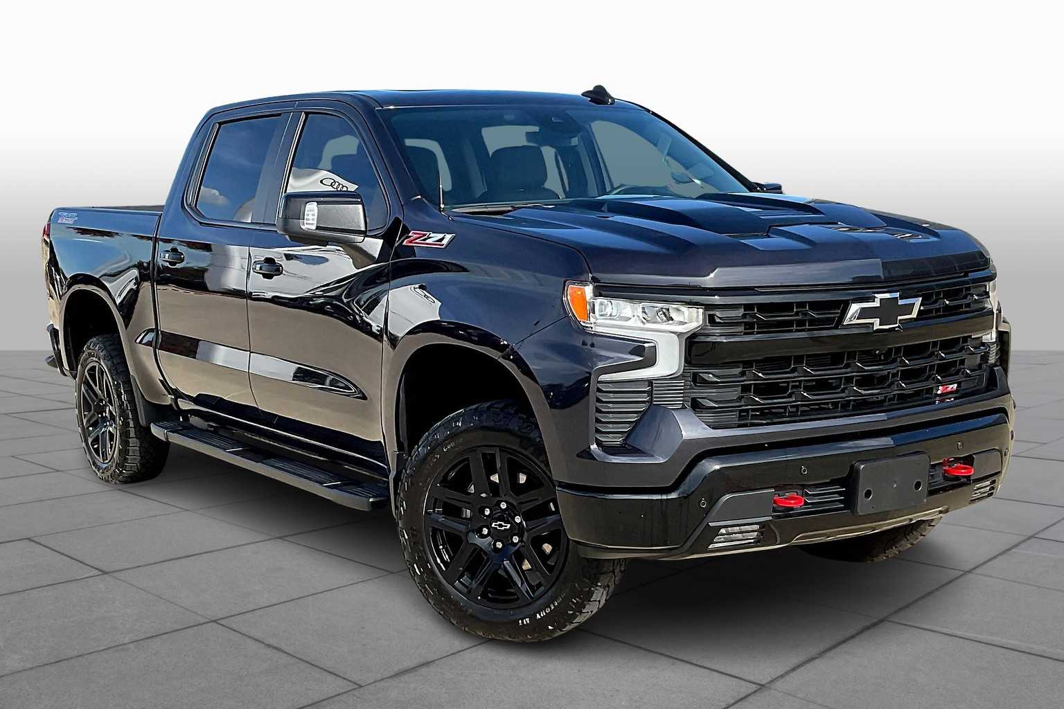 Used 2024 Chevrolet Silverado 1500 LT Trail Boss with VIN 3GCUDFED6RG445534 for sale in Benbrook, TX