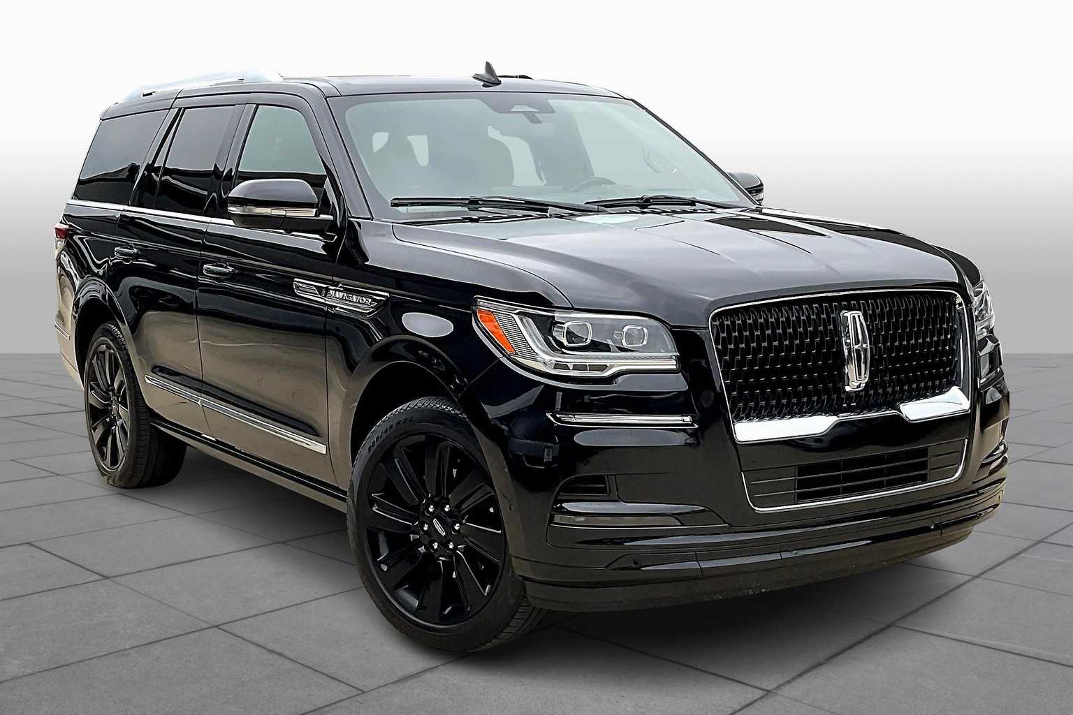 Used 2022 Lincoln Navigator Reserve with VIN 5LMJJ2LT9NEL12176 for sale in Benbrook, TX