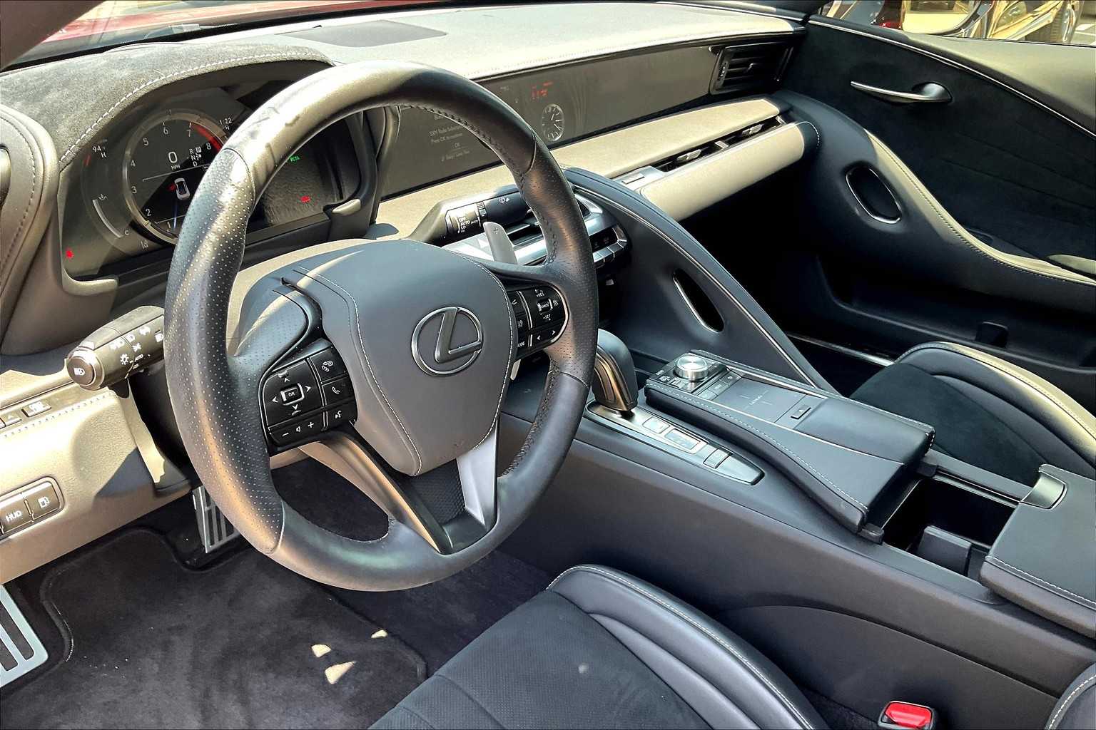 2018 Lexus LC 500 photo 4