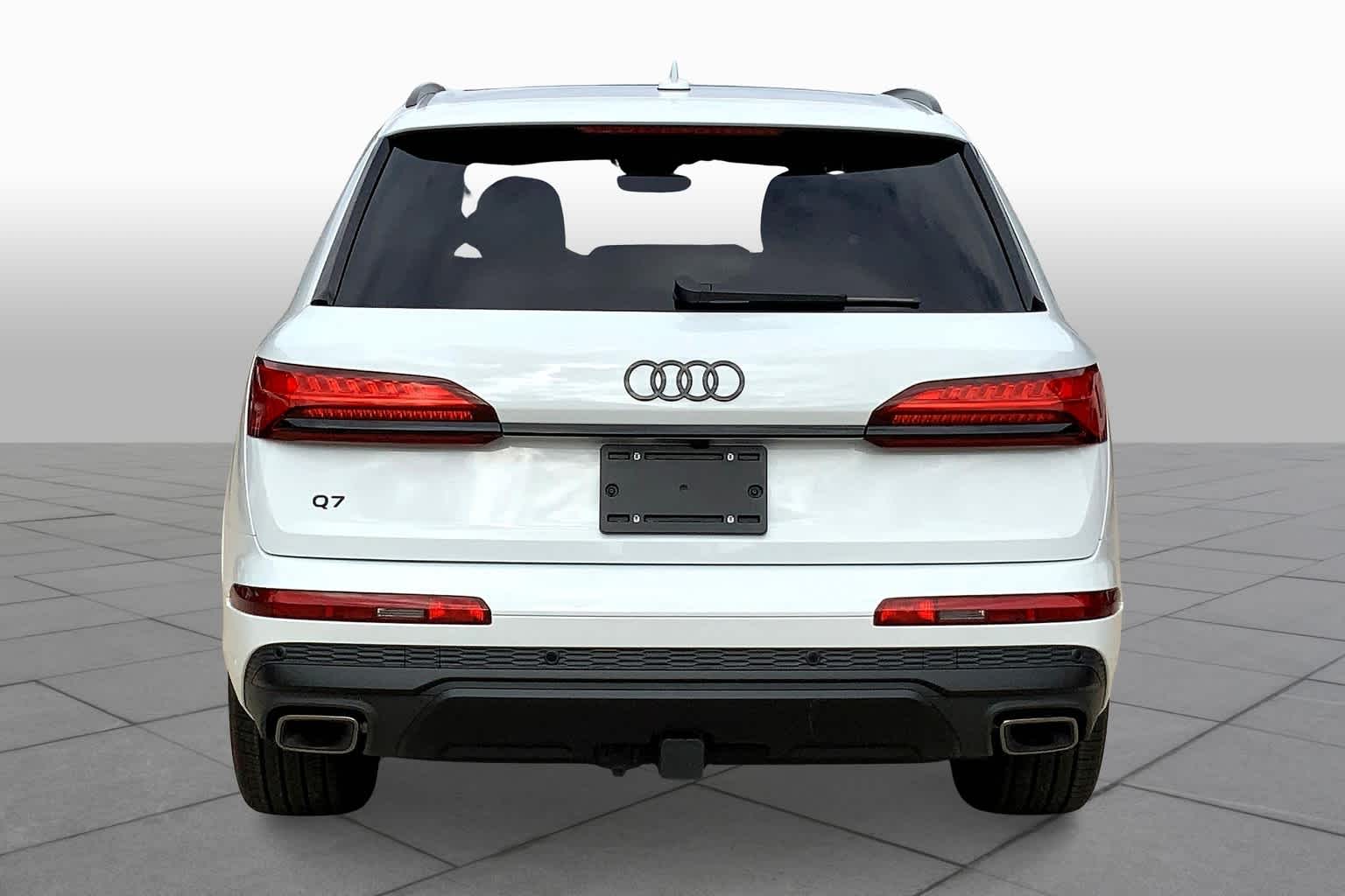 2025 Audi Q7 55 Prestige photo 3