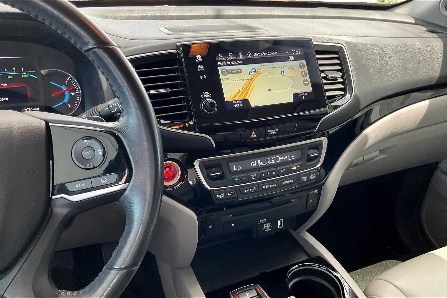 2019 Honda Pilot Touring photo 4