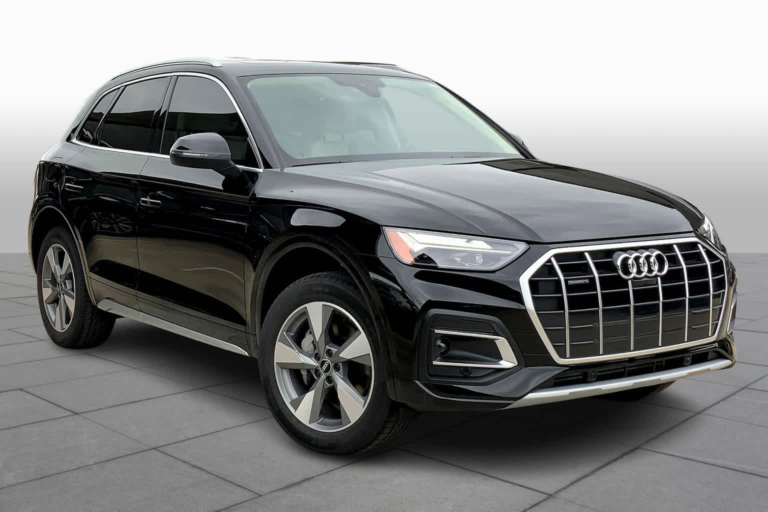 Used 2024 Audi Q5 Premium Plus with VIN WA1BBAFY4R2095051 for sale in Grapevine, TX