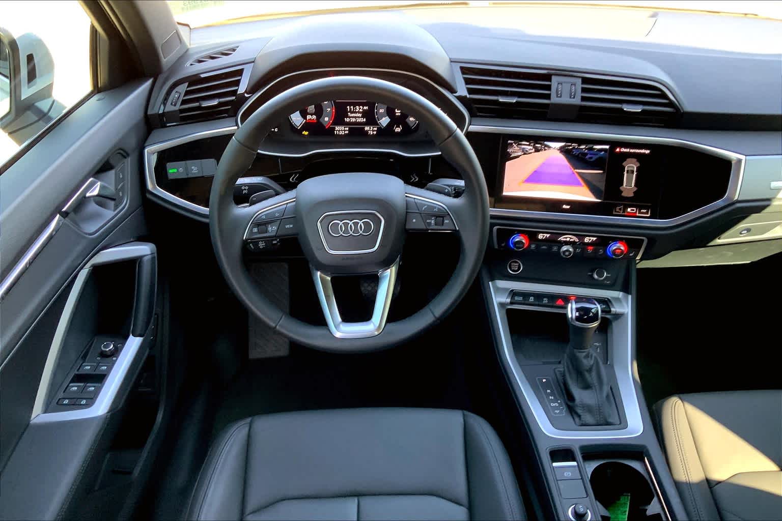 2024 Audi Q3 S line Premium photo 4