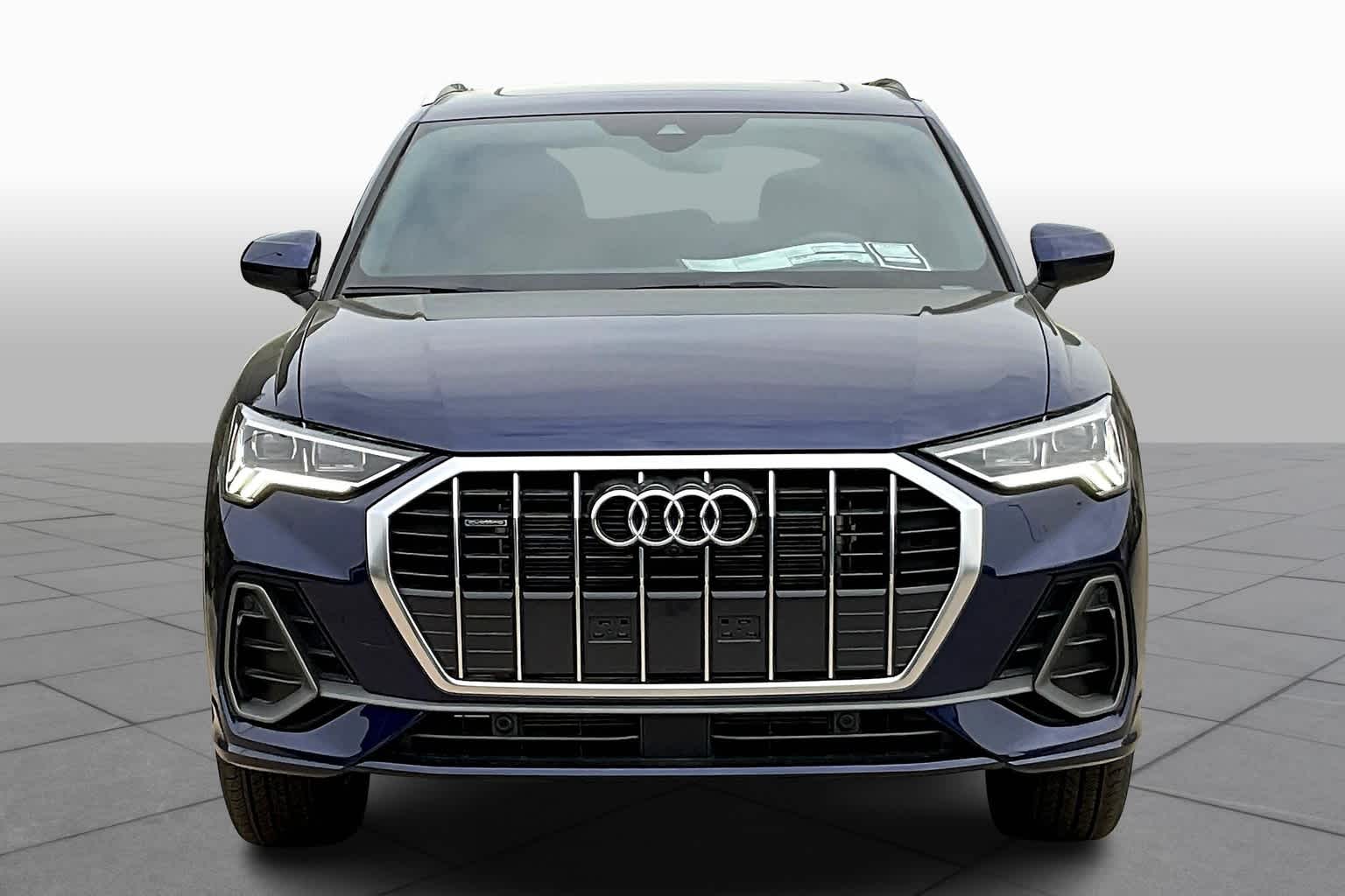2025 Audi Q3 Premium Plus photo 2