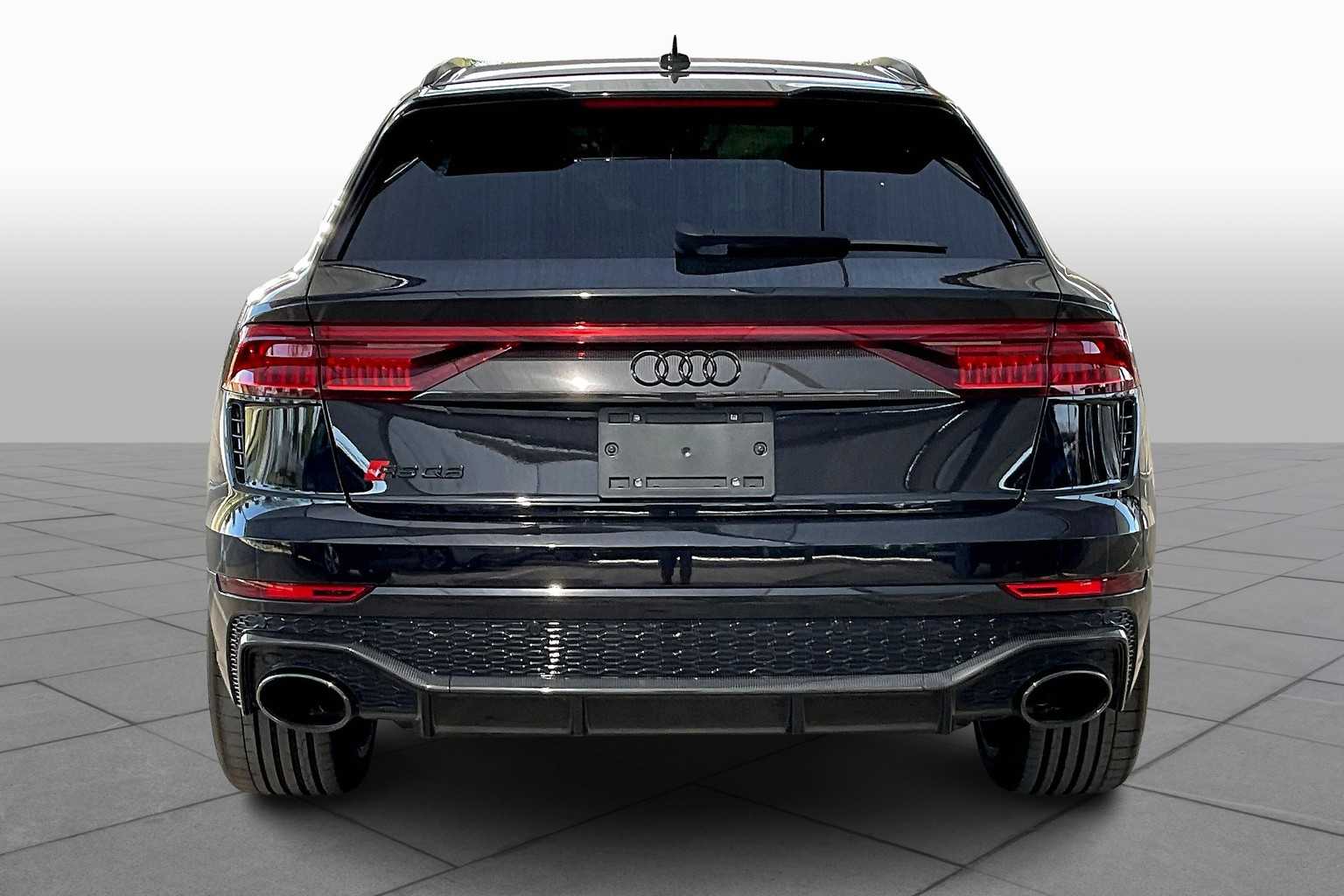 2021 Audi RS Q8 photo 3