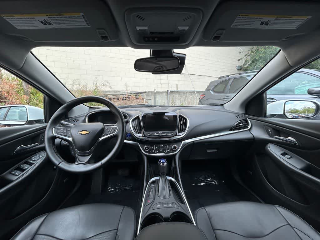 Thumbnail: 2017 Chevrolet Volt - 10