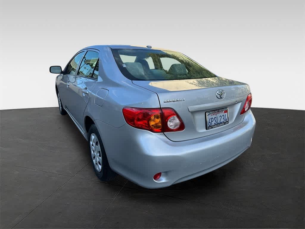 Thumbnail: 2010 Toyota Corolla - 4