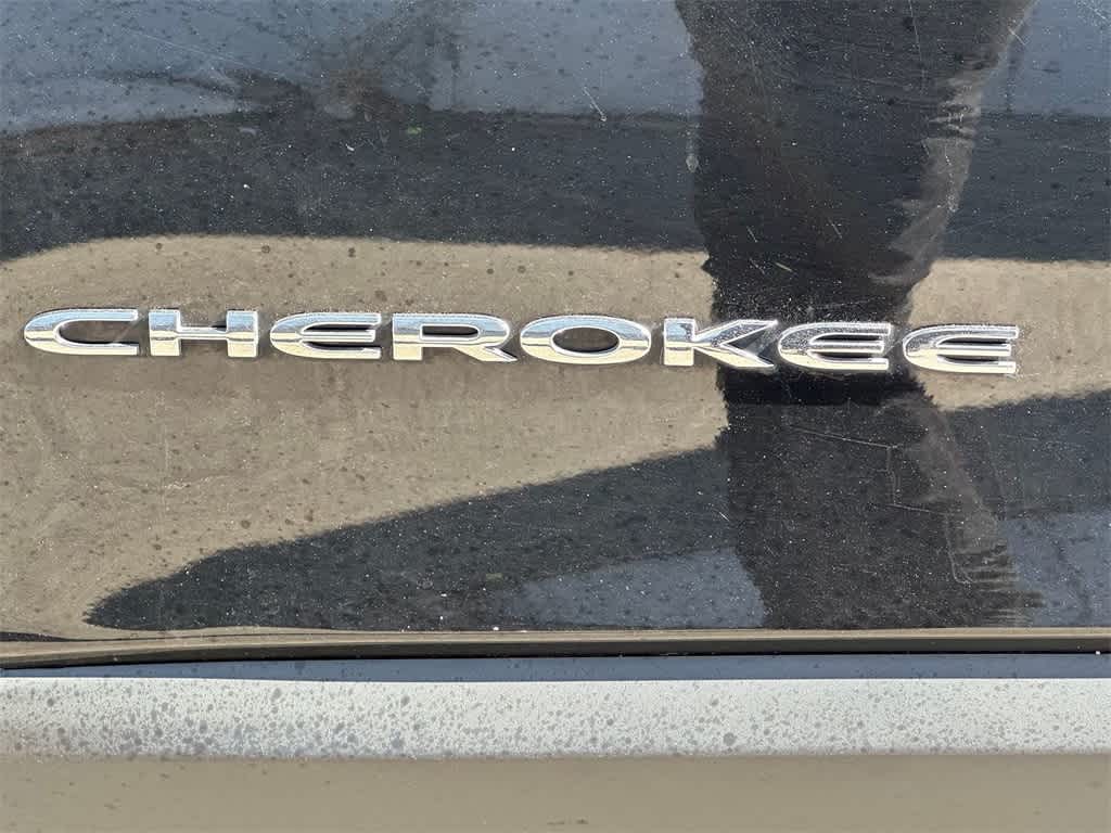 Thumbnail: 2017 Jeep Cherokee - 7