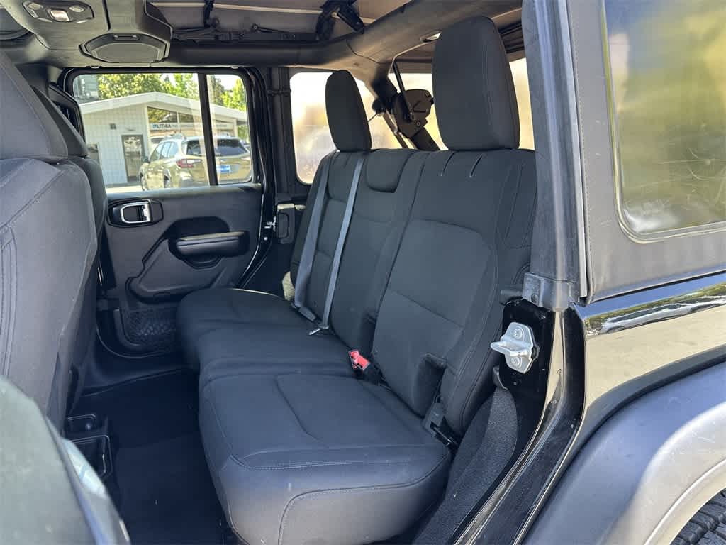 Thumbnail: 2018 Jeep Wrangler - 13