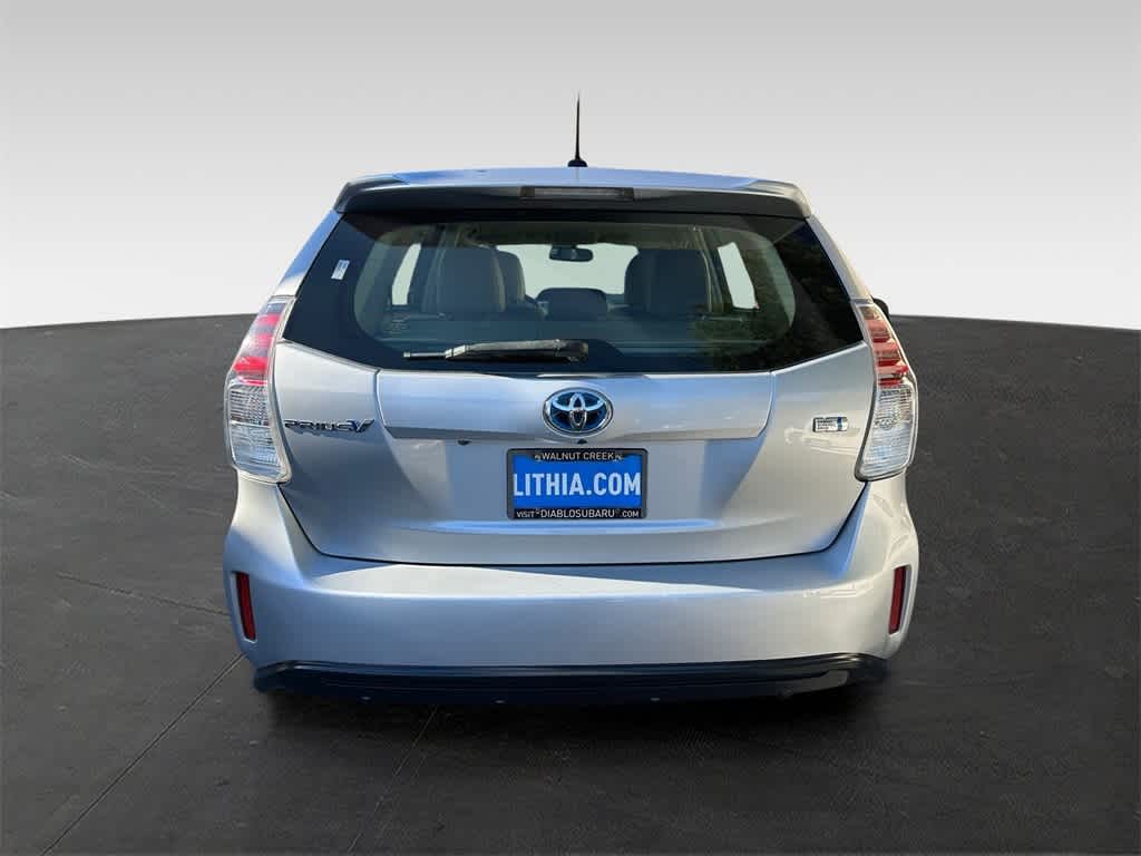 Thumbnail: 2015 Toyota Prius v - 5