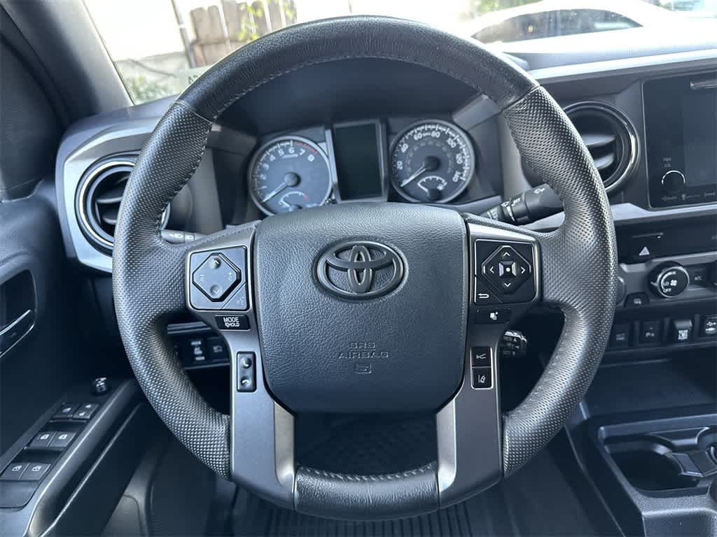 Thumbnail: 2019 Toyota Tacoma - 15