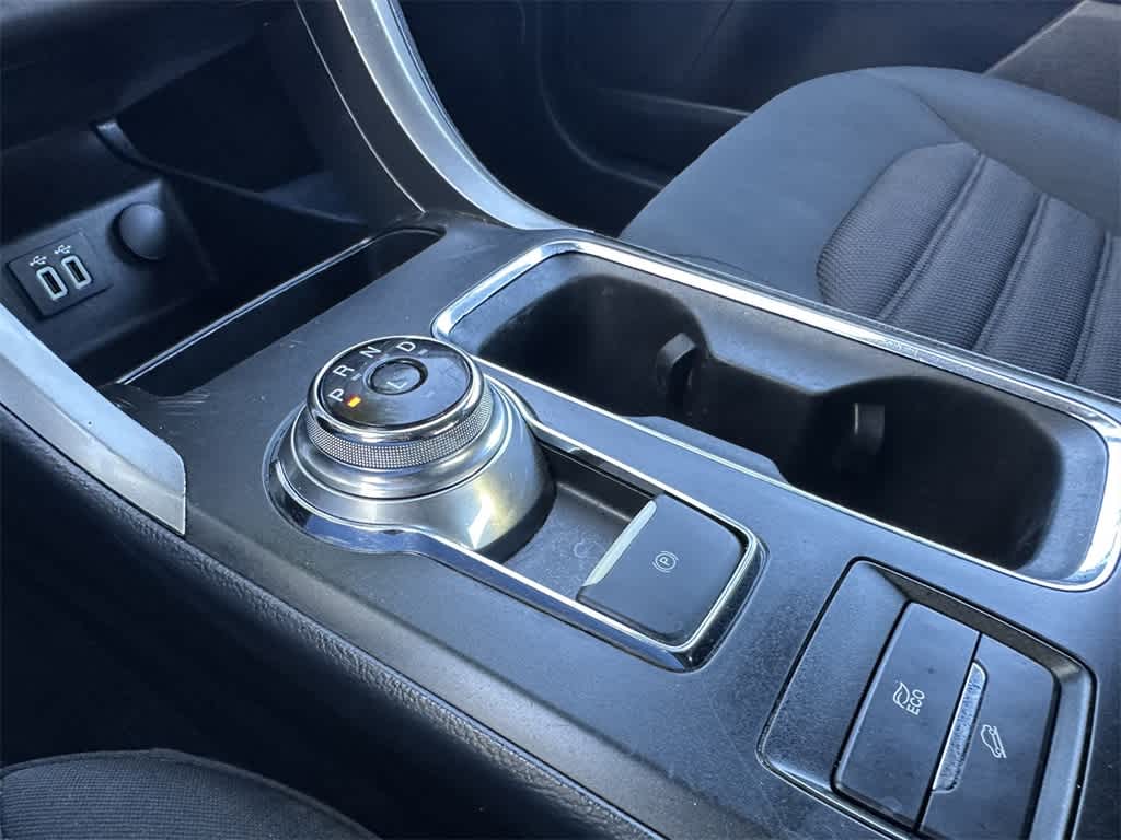 Thumbnail: 2019 Ford Fusion - 16