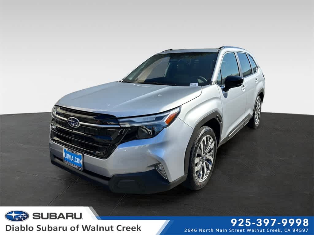 2025 Subaru Forester Touring's photo
