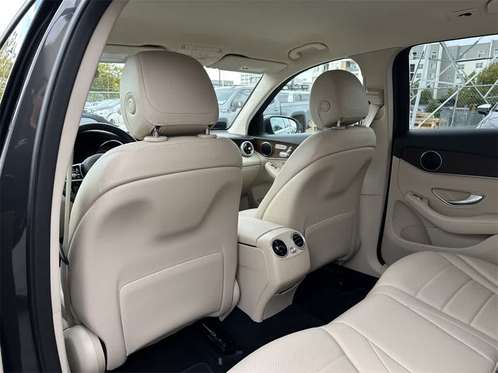 Thumbnail: 2022 Mercedes-Benz GLC - 13