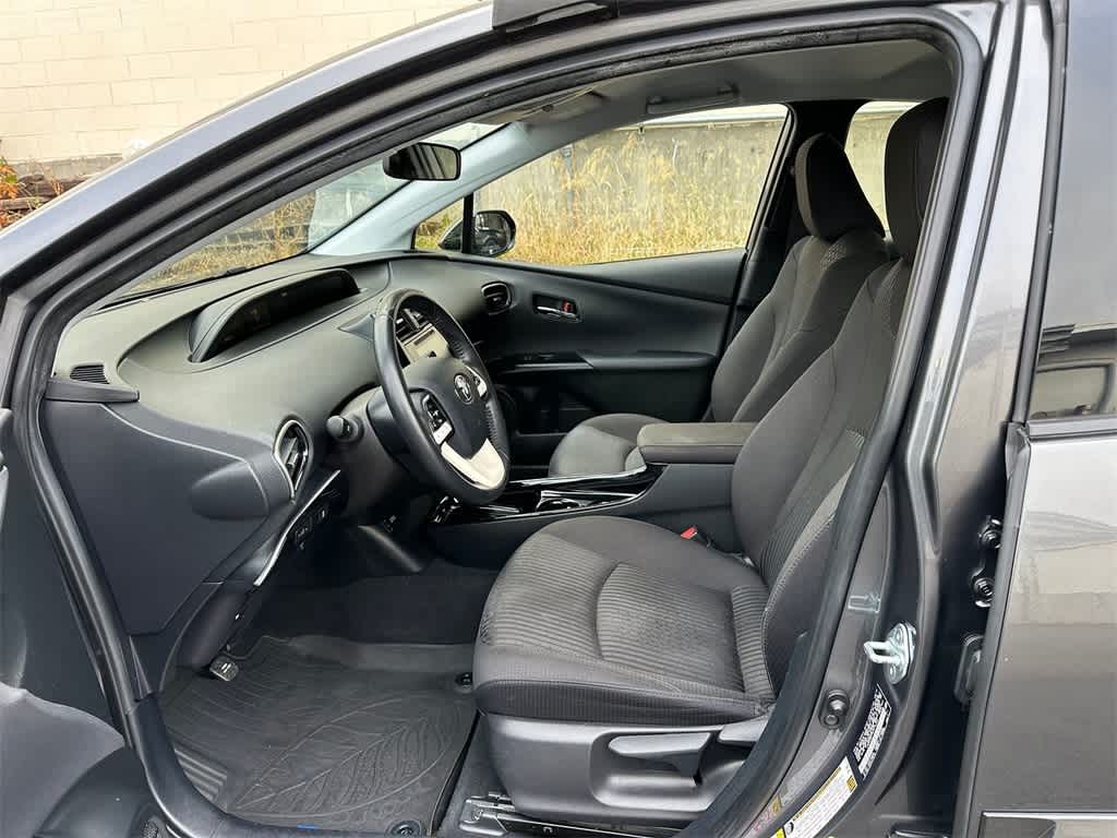 Thumbnail: 2019 Toyota Prius Prime - 2