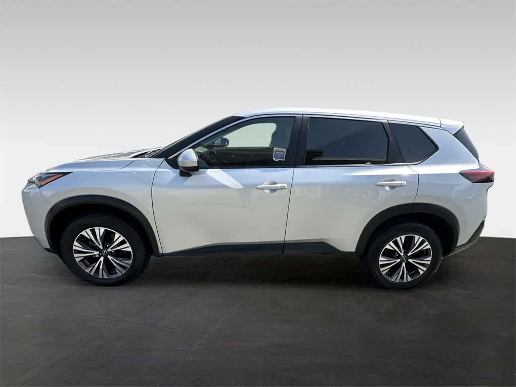 2023 Nissan Rogue SV 3