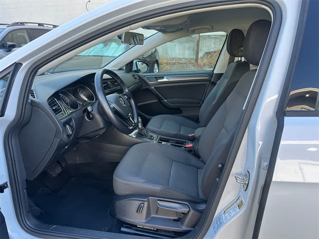 Used 2019 Volkswagen e-Golf e-Golf SE with VIN WVWKR7AU0KW902768 for sale in Walnut Creek, CA