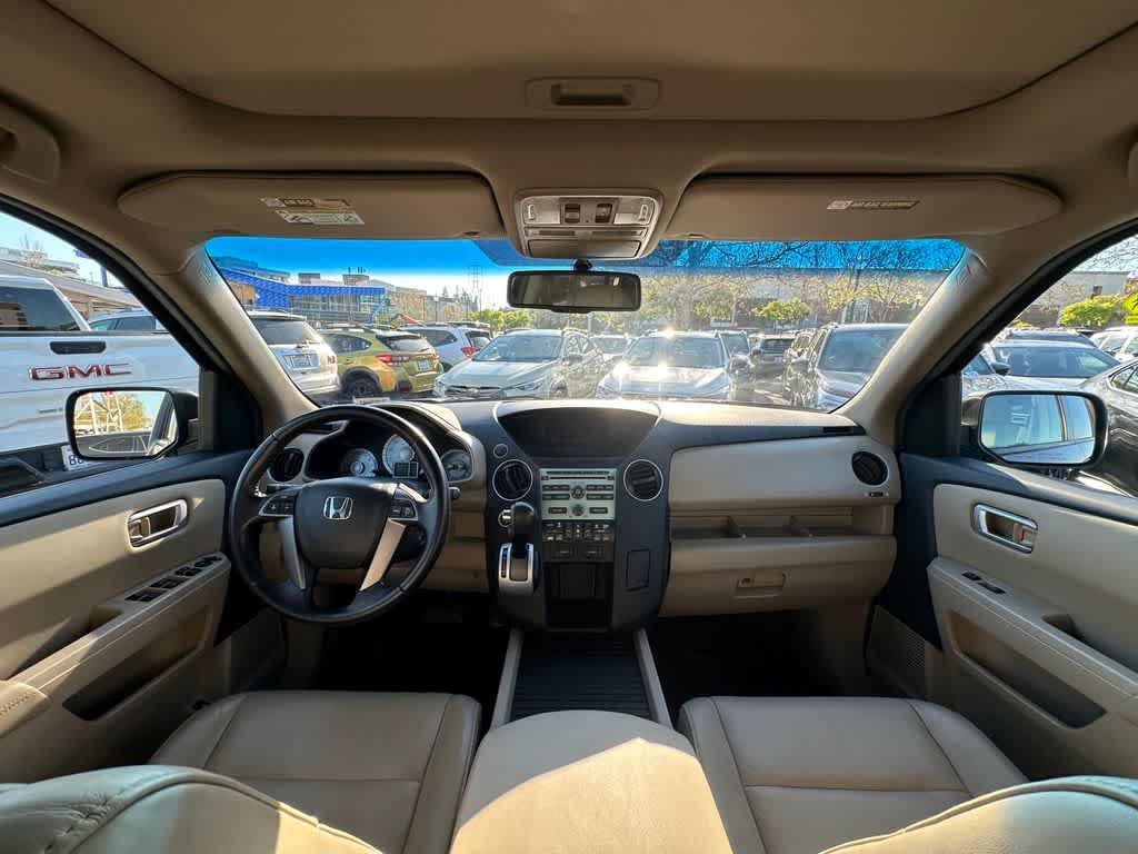 Thumbnail: 2011 Honda Pilot - 10