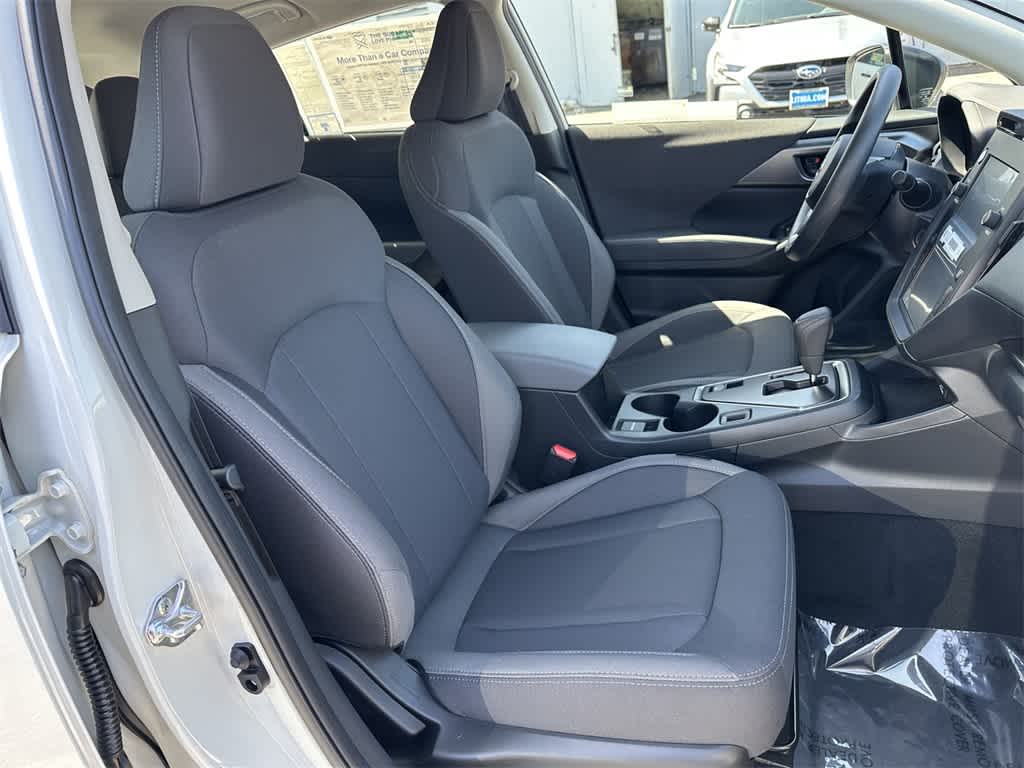 2025 Subaru Impreza Base 14
