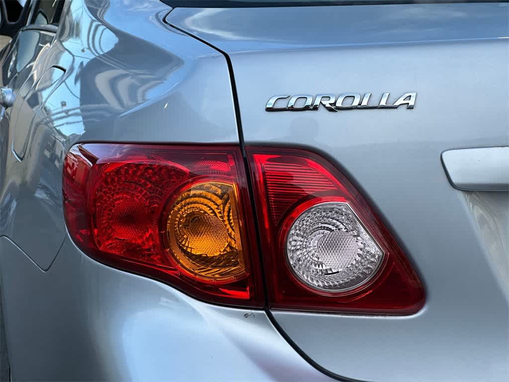 Thumbnail: 2010 Toyota Corolla - 7