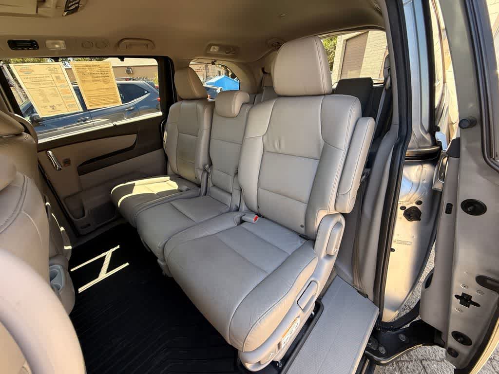 Thumbnail: 2015 Honda Odyssey - 14