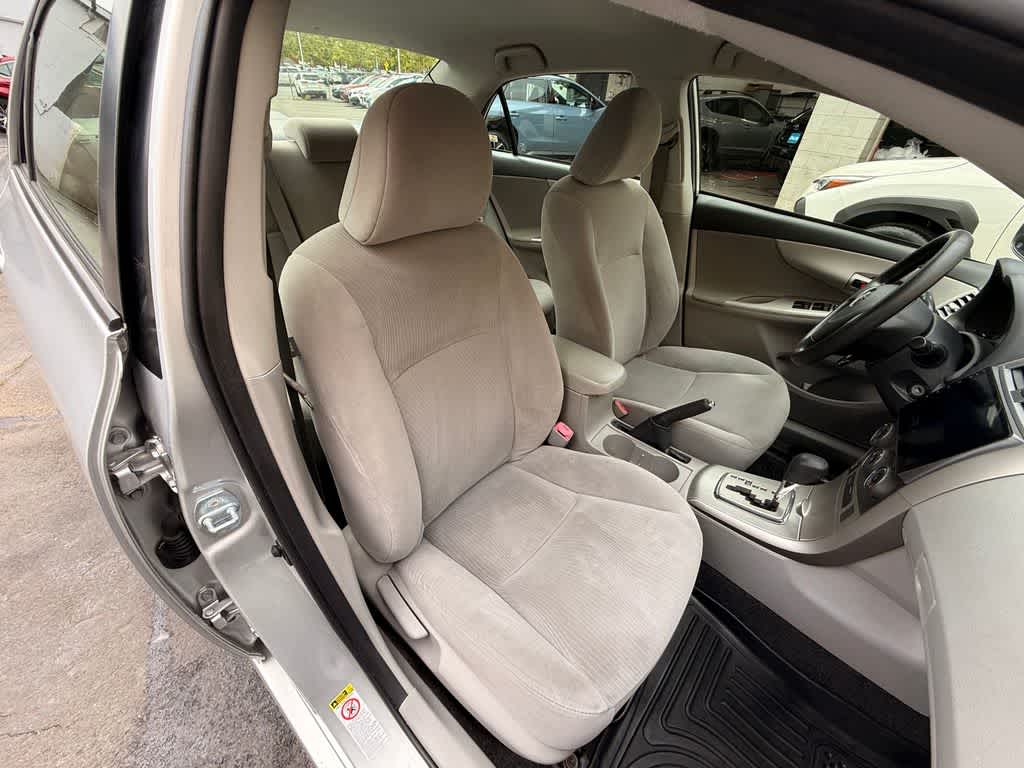 Thumbnail: 2012 Toyota Corolla - 14