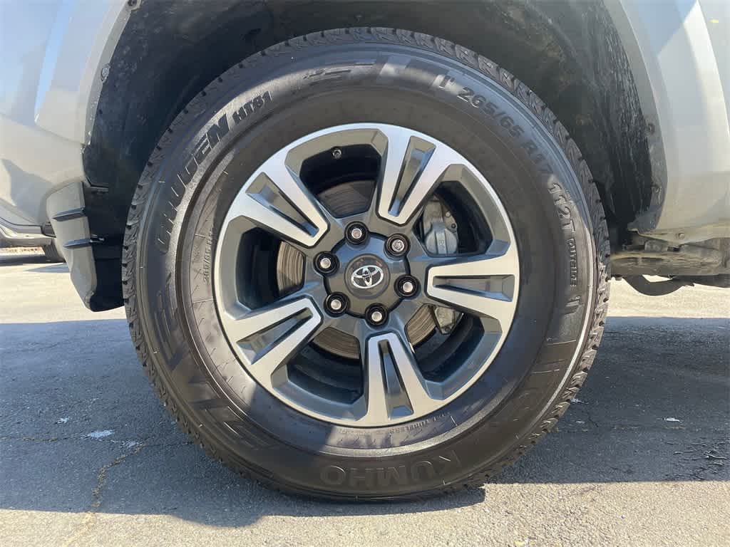 2018 Toyota Tacoma TRD Sport 8