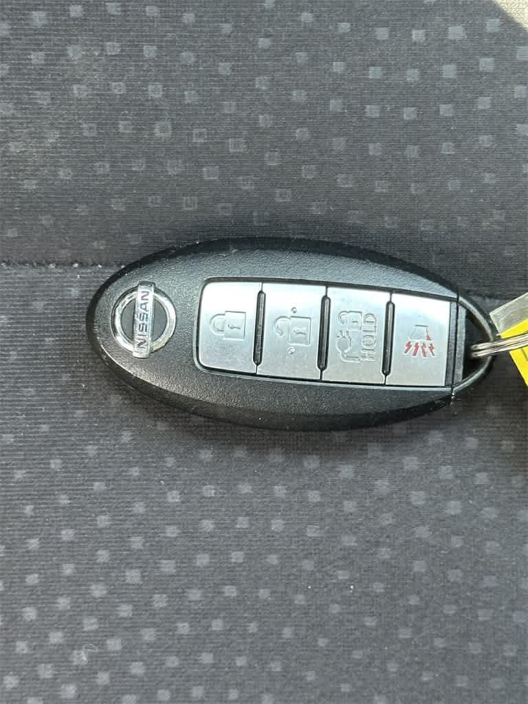 Thumbnail: 2017 Nissan Leaf - 19