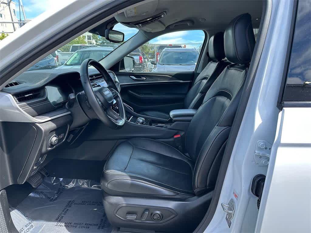 Thumbnail: 2021 Jeep Grand Cherokee L - 2