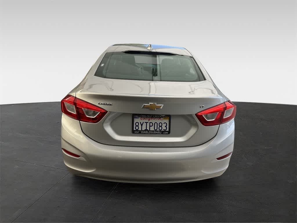 Thumbnail: 2017 Chevrolet Cruze - 5