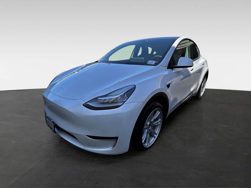 Thumbnail: 2022 Tesla Model Y - 3