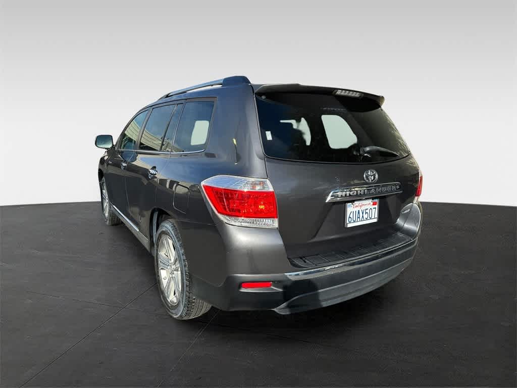 Thumbnail: 2012 Toyota Highlander - 4