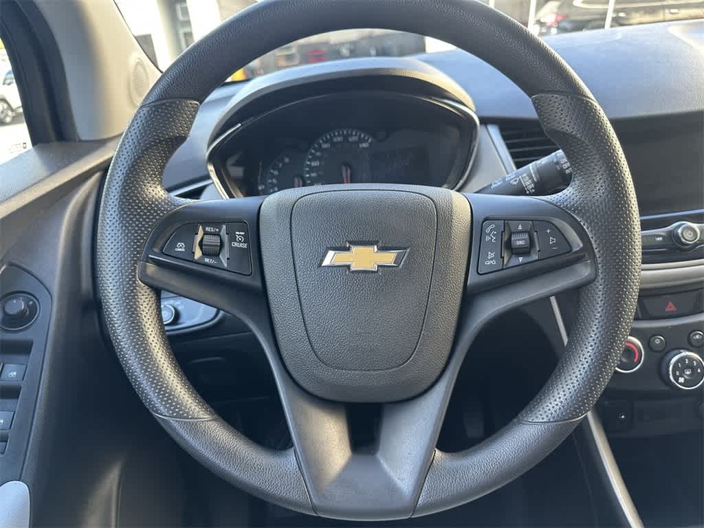 Thumbnail: 2020 Chevrolet Trax - 15