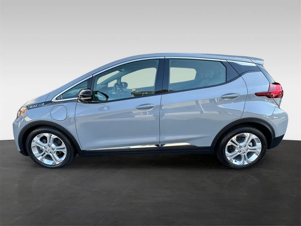 Thumbnail: 2021 Chevrolet Bolt EV - 3