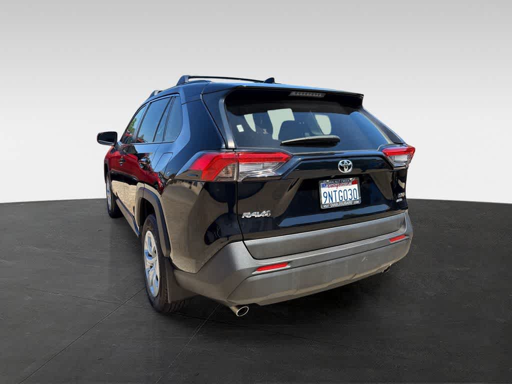 Thumbnail: 2020 Toyota RAV4 - 4