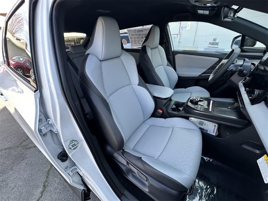 Thumbnail: 2026 Subaru Solterra - 14