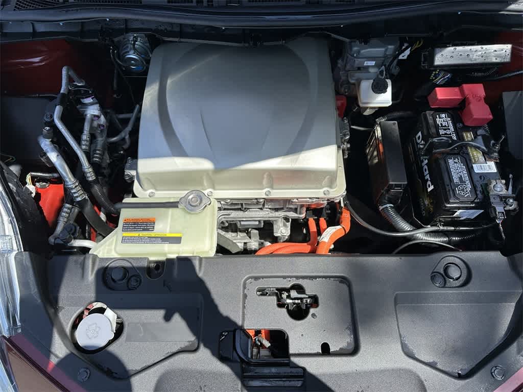 Thumbnail: 2017 Nissan Leaf - 9