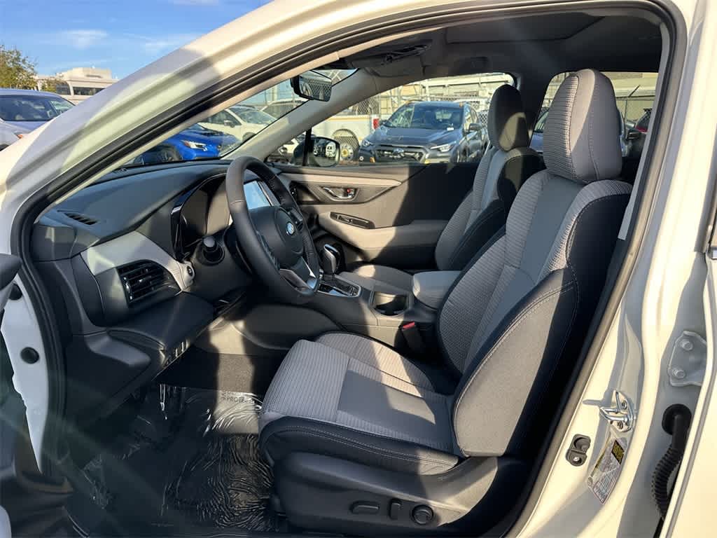 2025 Subaru Outback Premium photo 2