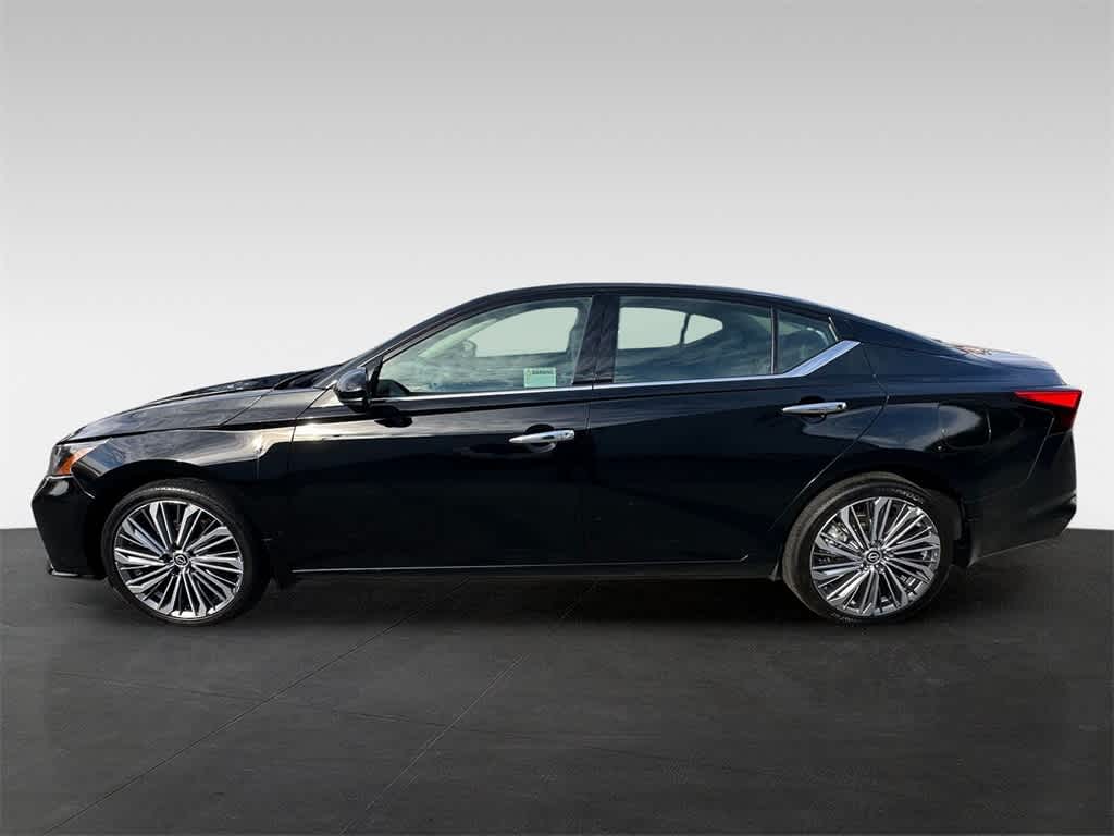 2023 Nissan Altima 2.5 SL photo 3
