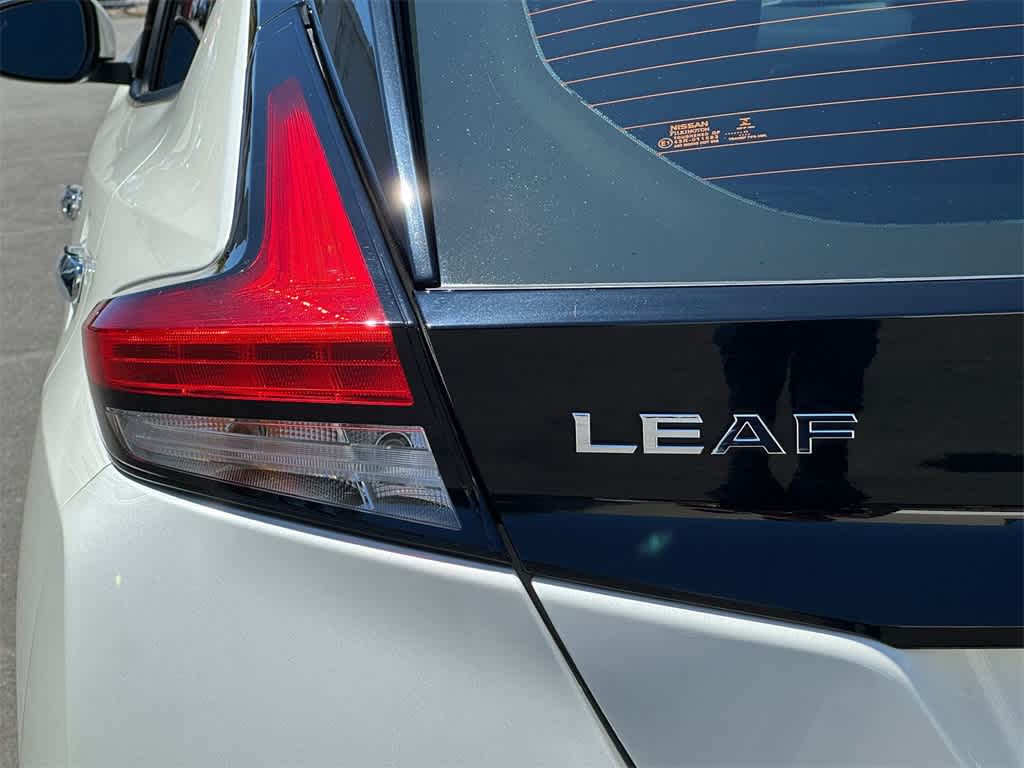 Thumbnail: 2022 Nissan Leaf - 7