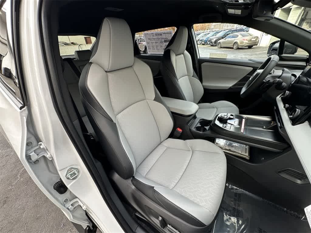 Thumbnail: 2026 Subaru Solterra - 14