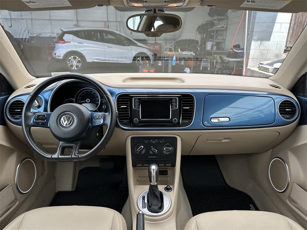 Thumbnail: 2016 Volkswagen Beetle - 10